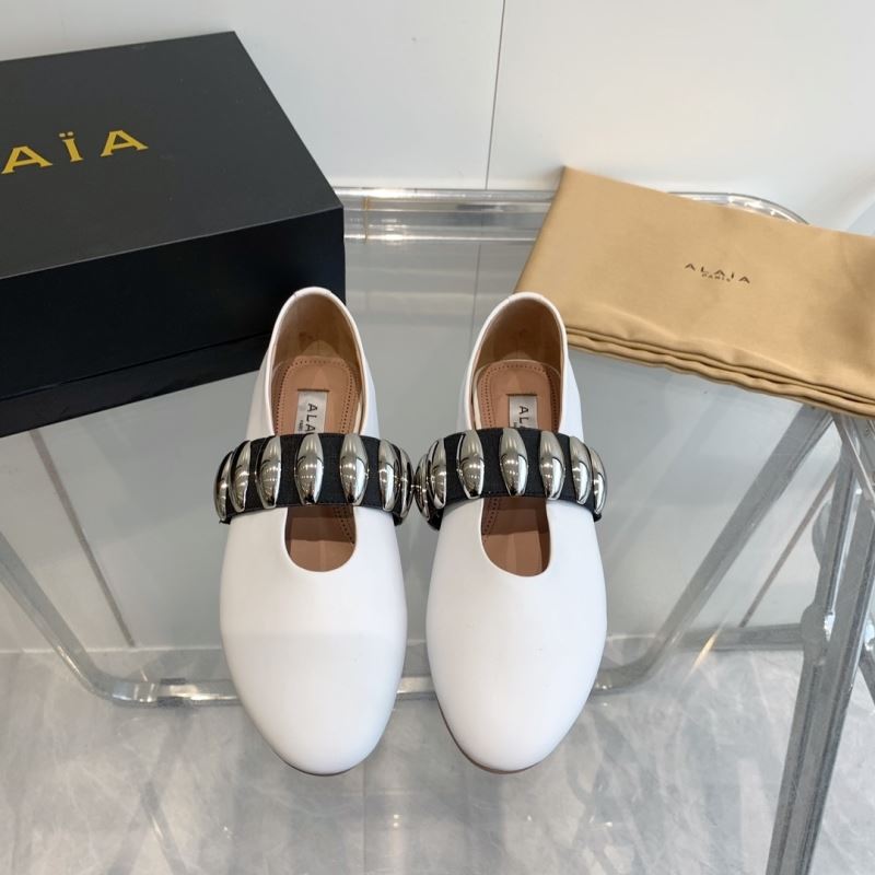 Other flat shoes